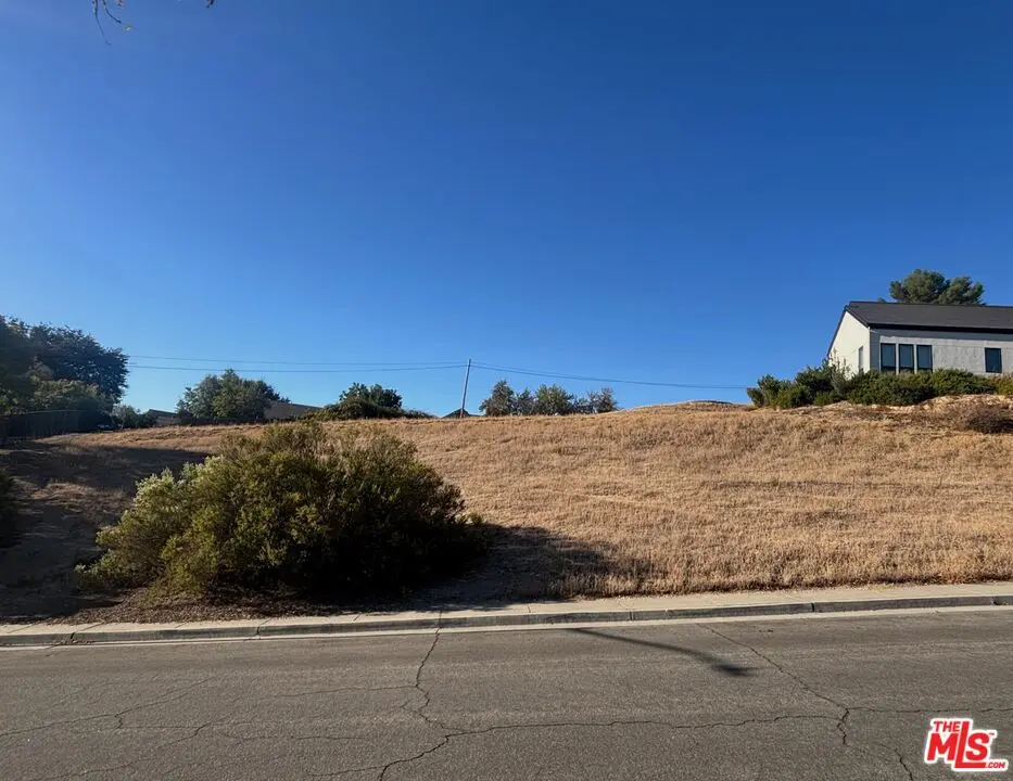 304 Maplewood Court, Paso Robles, CA — listing photo 1
