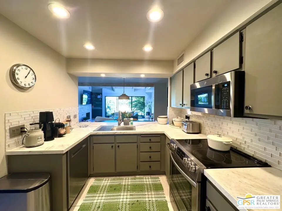 426 Forest Hills Drive, Rancho Mirage, CA — listing photo 1