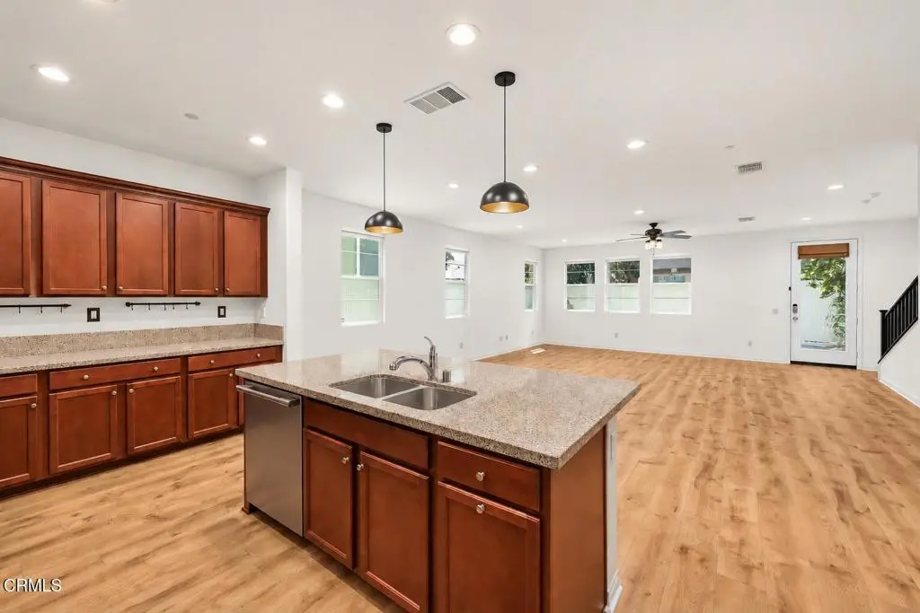 17326 Parque Vanowen Way, Lake Balboa, CA — listing photo 1