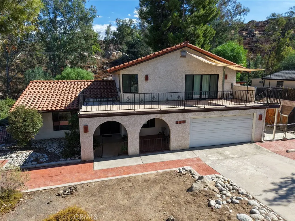 41805 Vermont Street, Hemet, CA — listing photo 1