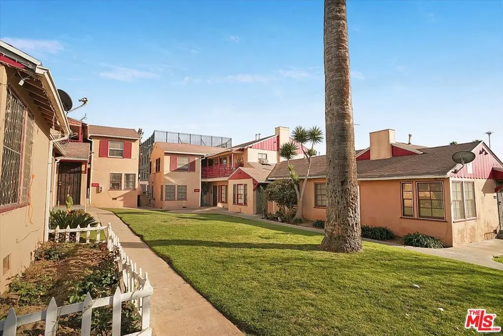 Address available on request, Los Angeles, CA — listing photo 1