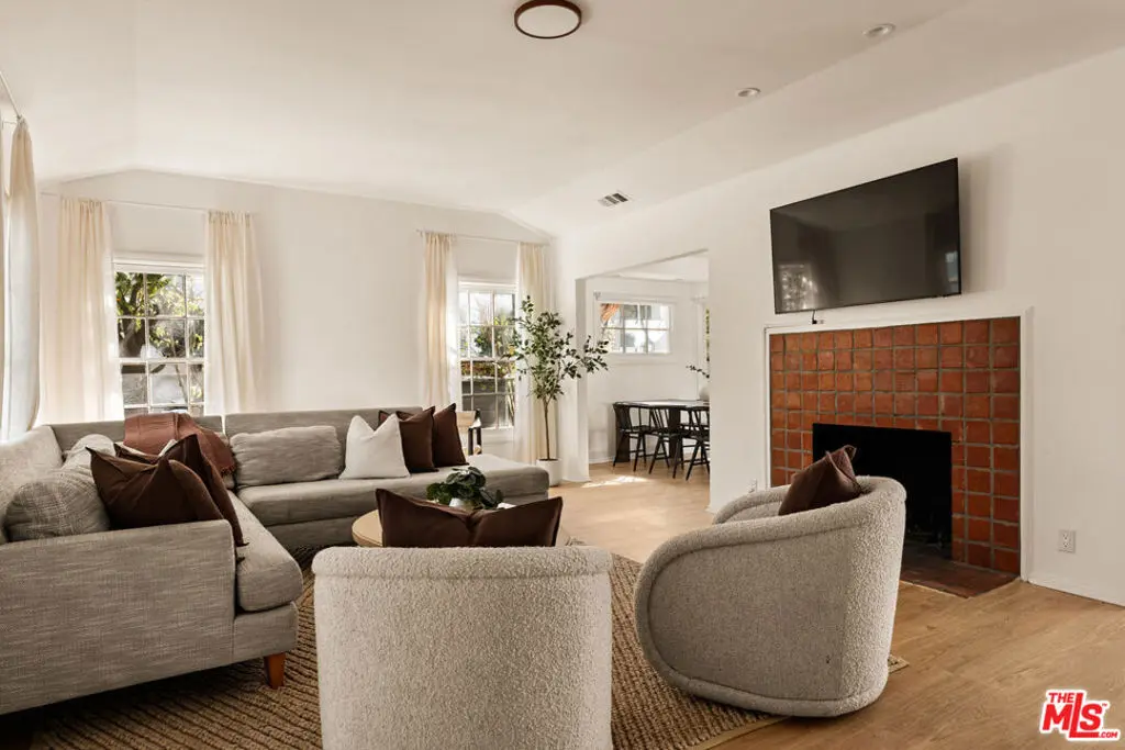 803 N Alfred Street, West Hollywood, CA — listing photo 1