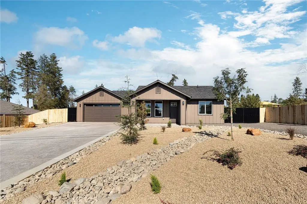 1867 Salida, Paradise, CA — listing photo 1