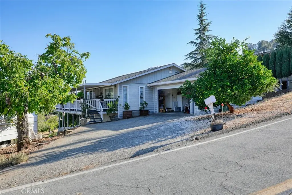 3279 Skyline, Kelseyville, CA — listing photo 1