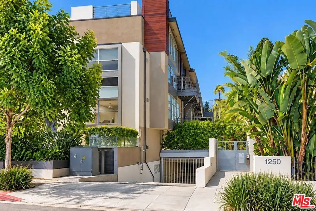 Condominium for sale at 1250 N Harper Avenue 302, Los Angeles, CA featuring 2 beds and 2 baths
