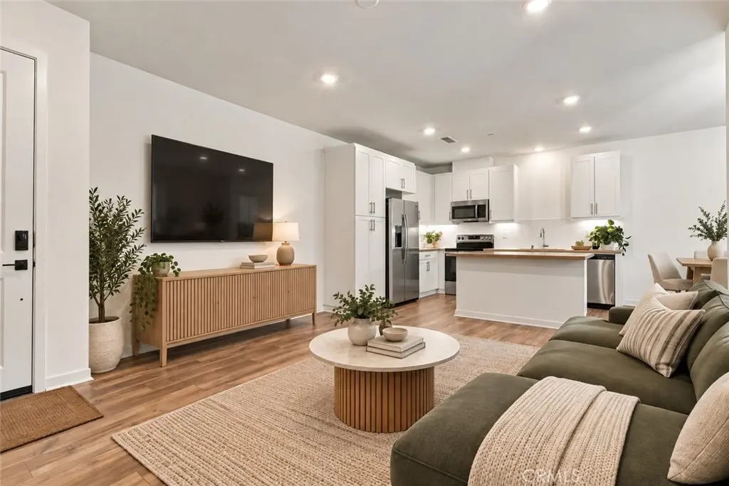 Condominium for sale at 6123 Valentina way 303, Eastvale, CA featuring 1 bed and 1 bath
