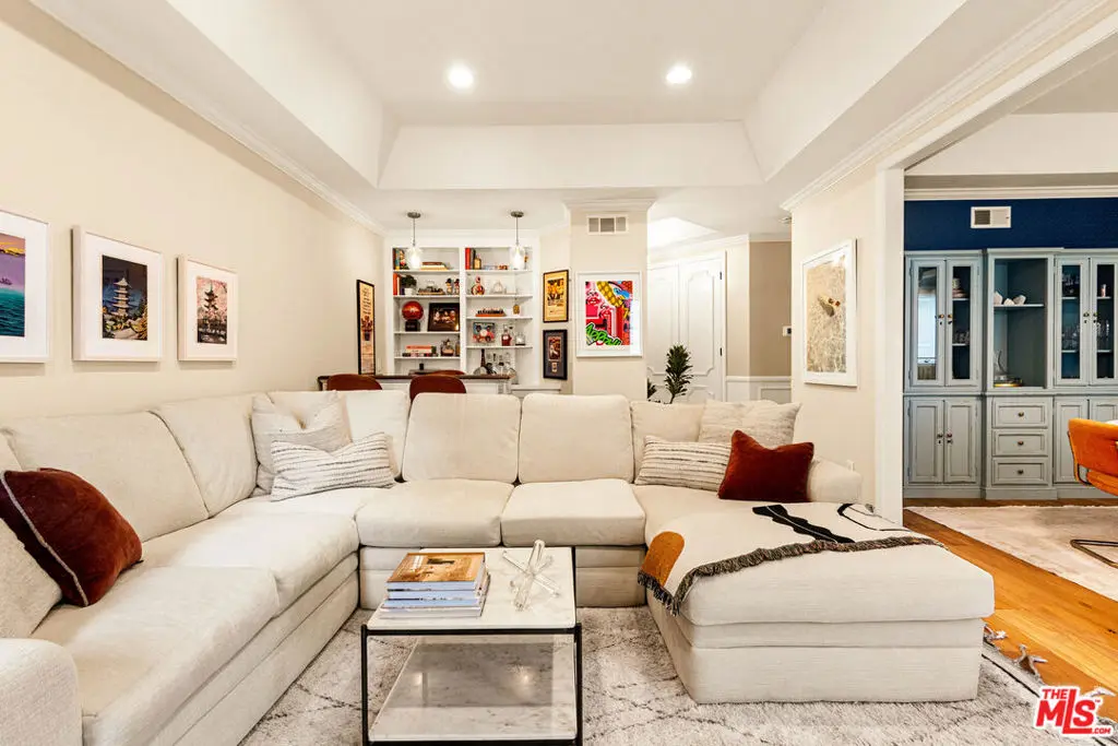 Residential Lease for rent at 1370 Kelton Avenue 106, Los Angeles, CA featuring 2 beds and 3 baths