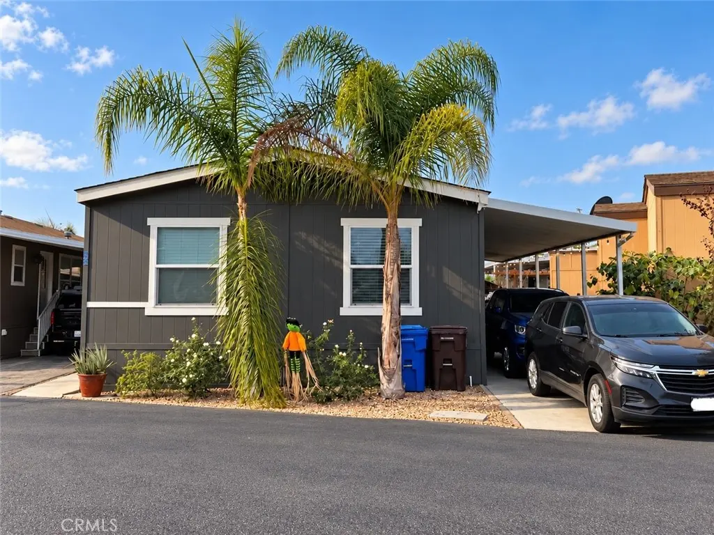 Manufactured In Park for sale at 12700 elliott ave 342, El Monte, Los Angeles County, CA featuring 3 beds and 2 baths