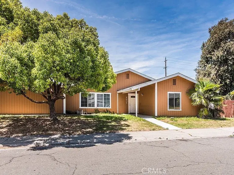 Single Family Residence for rent at 4631 Country Scene Way 1, Sacramento, CA featuring 3 beds and 2 baths