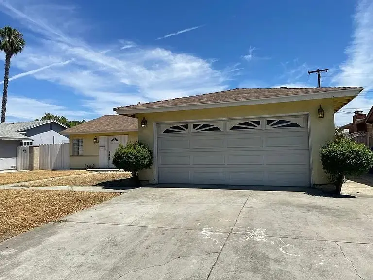 Residential Lease for rent at 9040 Hope Avenue, Riverside, Riverside County, CA featuring 3 beds and 2 baths