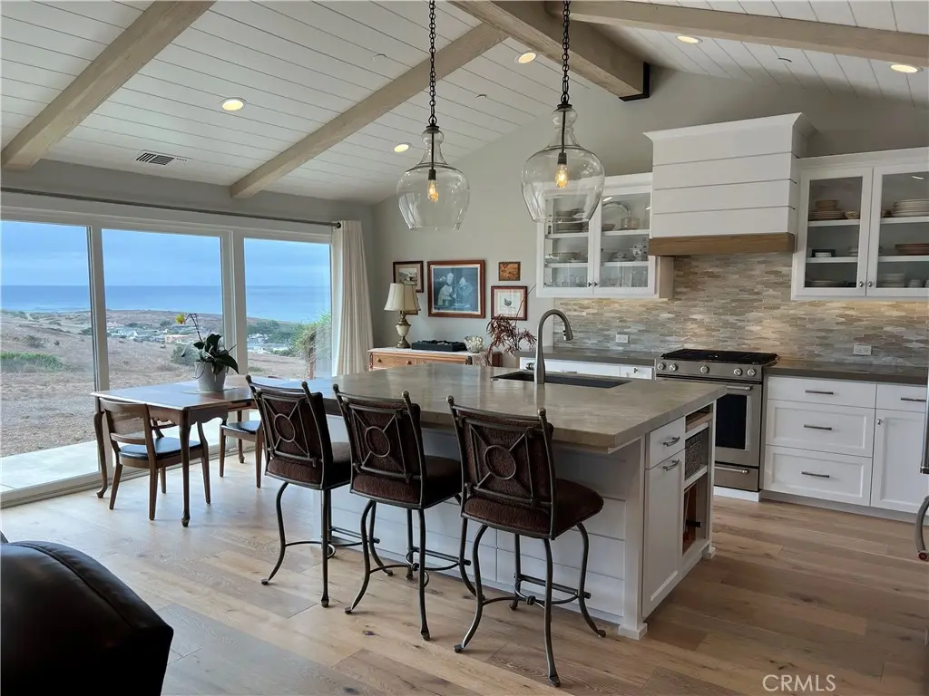 526 Huntington Road, Cambria, CA — listing photo 1
