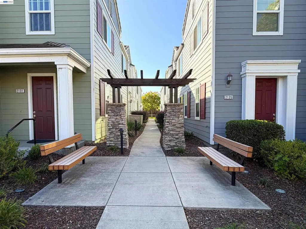 2139 Eva Street, Napa, CA — listing photo 1