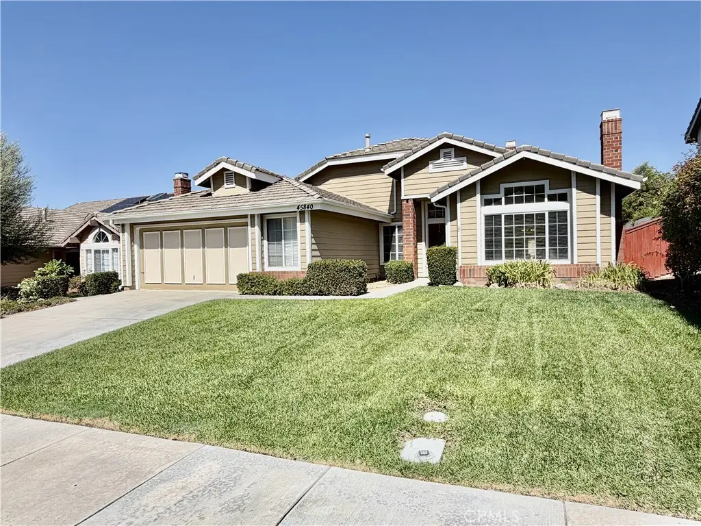 Residential Lease for rent at 45840 Hopactong, Temecula, Riverside County, CA featuring 3 beds and 2 baths