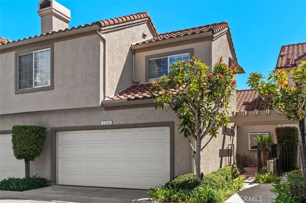 22114 Antigua, Mission Viejo, CA — listing photo 1