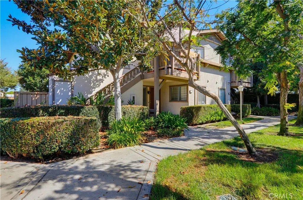 27 Rockwood, Irvine, CA — listing photo 1