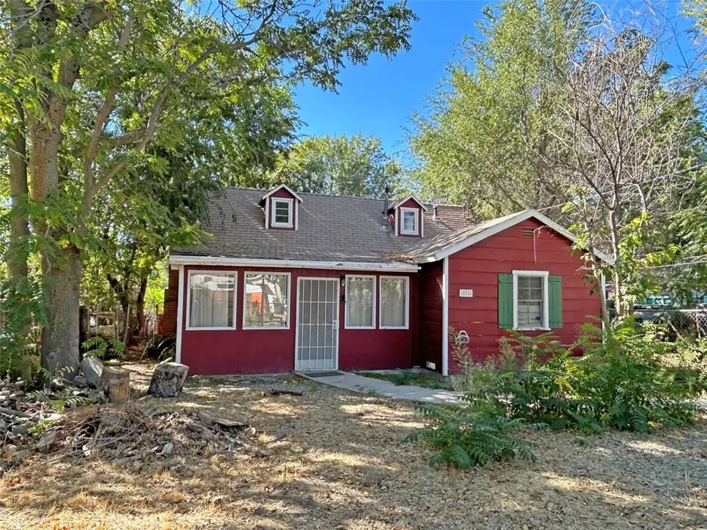 18224 Devere Court, Lake Hughes, CA — listing photo 1