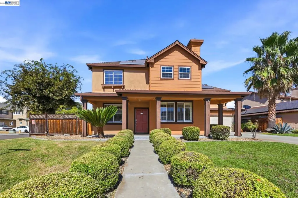 Single Family Residence for sale at 1647 Green Springs Ct, Tracy, CA featuring 4 beds and 3 baths