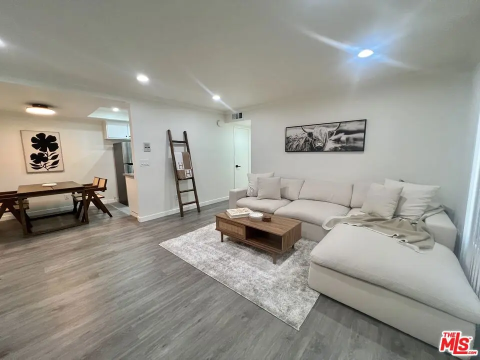 Condominium for rent at 408 Burchett Street 5, Glendale, CA featuring 2 beds and 2 baths