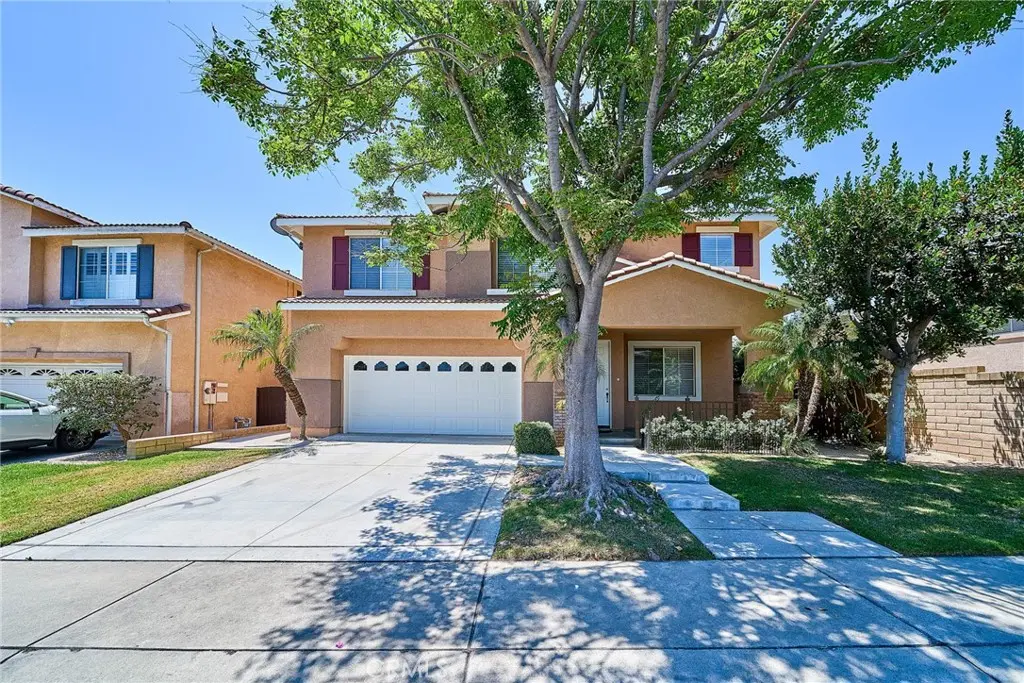 Single Family Residence for rent at 11695 Annapolis, Rancho Cucamonga, CA featuring 5 beds and 3 baths