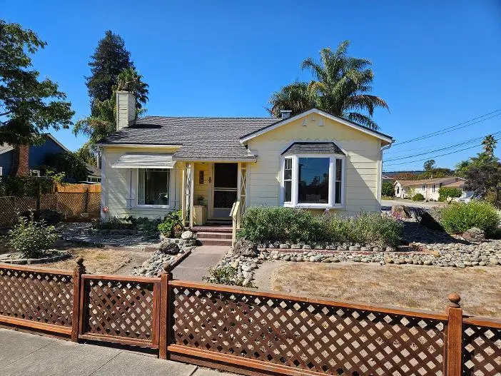 Single Family Residence for sale at 439 Stanford Avenue, Santa Cruz, CA featuring 2 beds and 1 bath