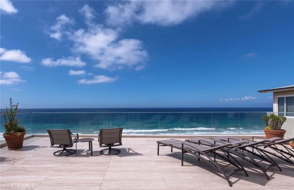 Single Family Residence for sale at 737 Esplanade, Redondo Beach, CA featuring 3 beds and 5 baths