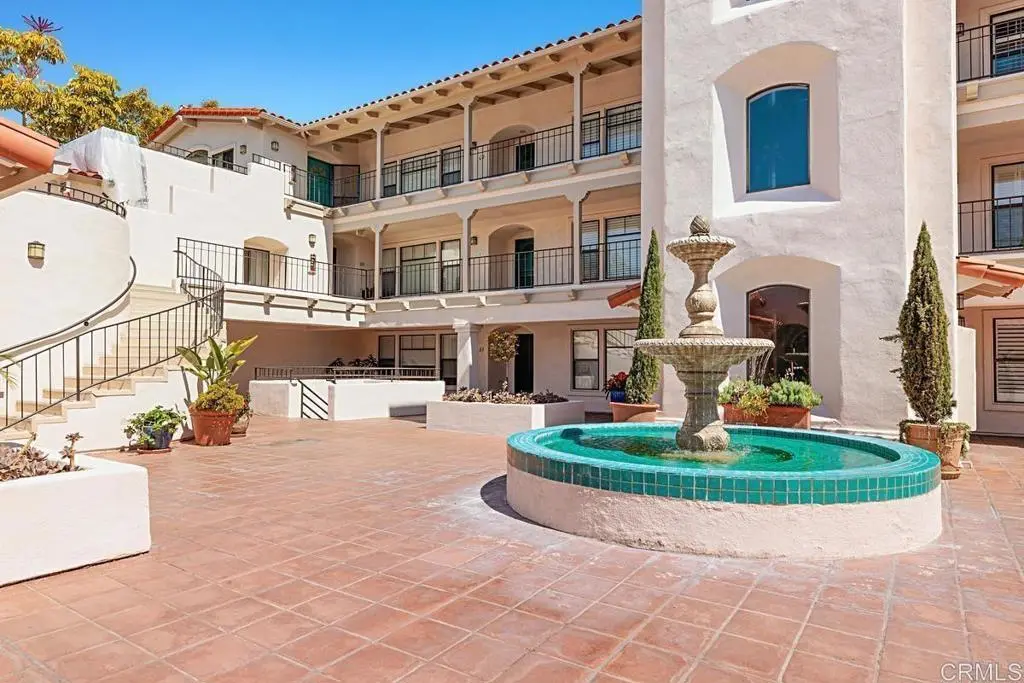 Residential Lease for rent at 7757 Eads Avenue C2, La Jolla, San Diego County, CA featuring 2 beds and 2 baths
