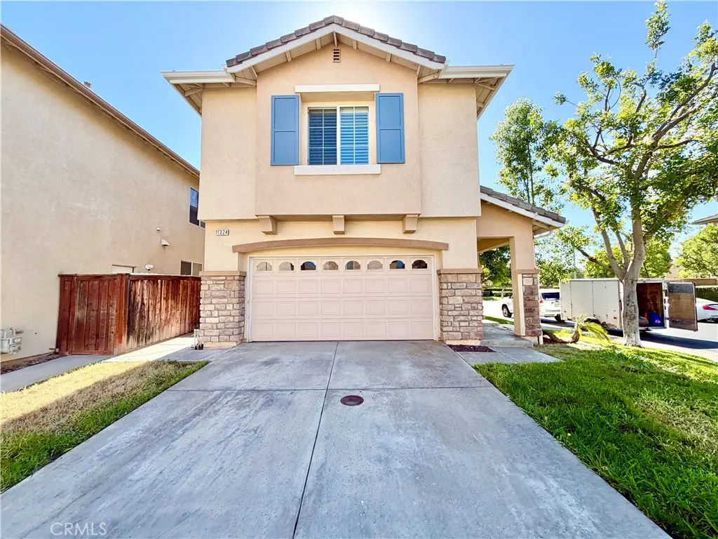 Single Family Residence for rent at 11324 Riverleaf Drive, Riverside, CA featuring 3 beds and 3 baths