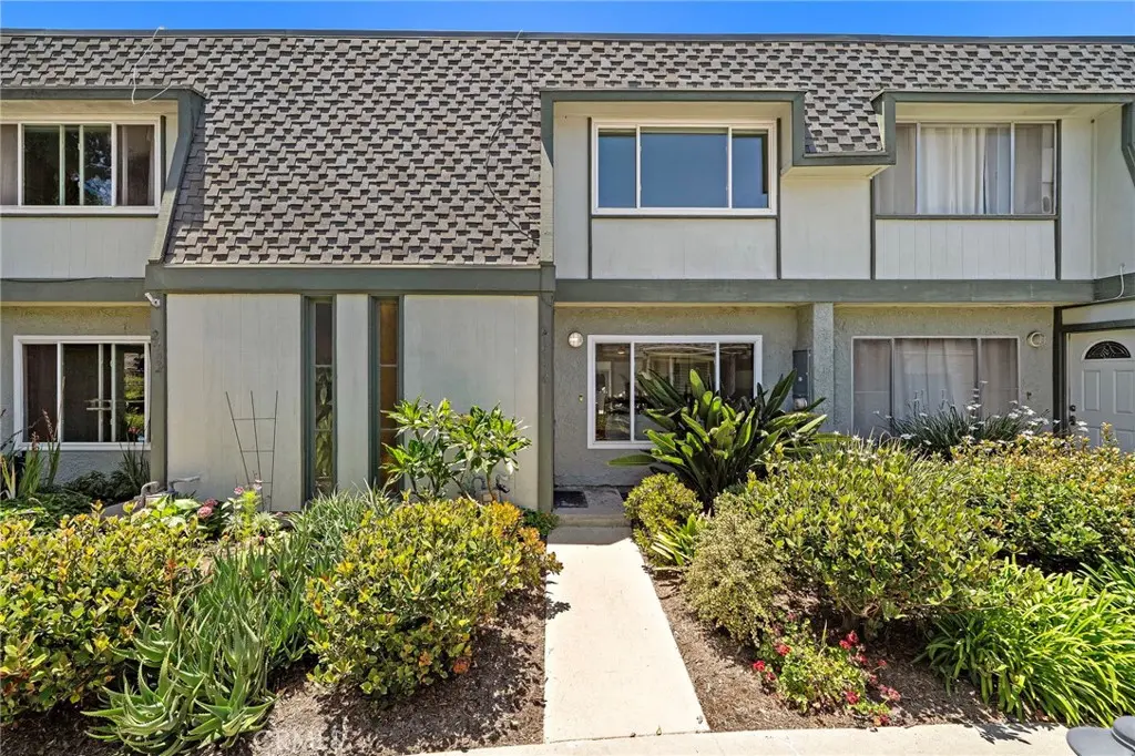Townhouse for sale at 21096 Windchild, Huntington Beach, CA featuring 2 beds and 2 baths