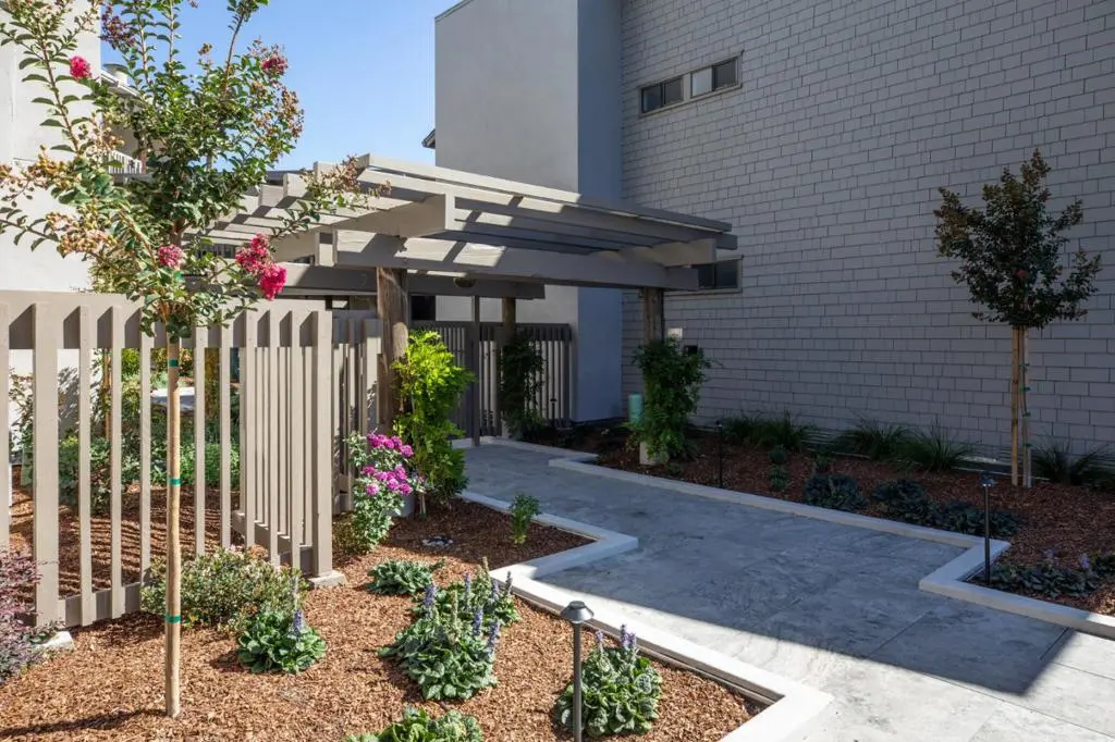 Condominium for sale at 36 Mansion Court, Menlo Park, CA featuring 2 beds and 3 baths