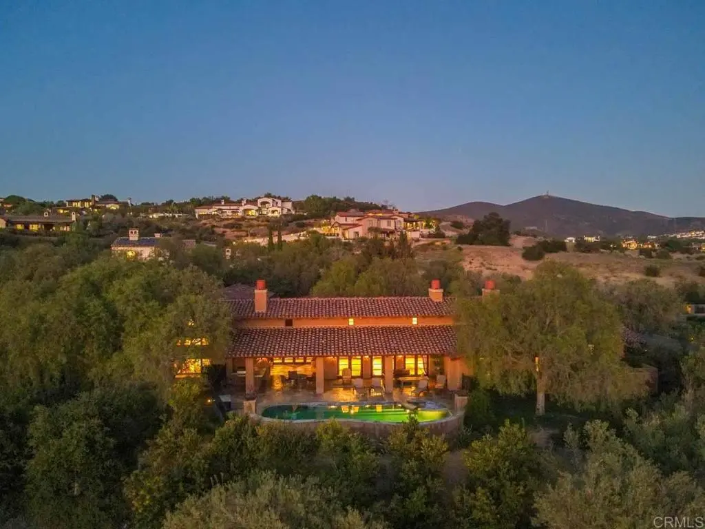 Residential Lease for rent at 7844 Sendero Angelica, San Diego, San Diego County, CA featuring 5 beds and 6 baths