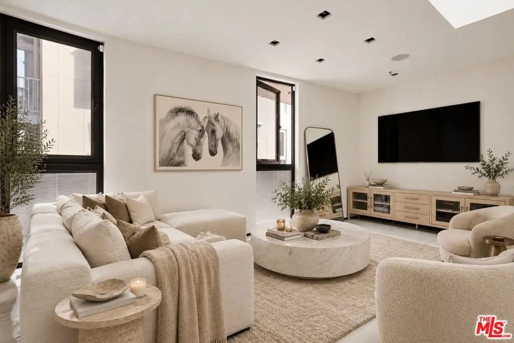 Condominium for sale at 1253 N Sweetzer Avenue 6, West Hollywood, CA featuring 1 bed and 1 bath