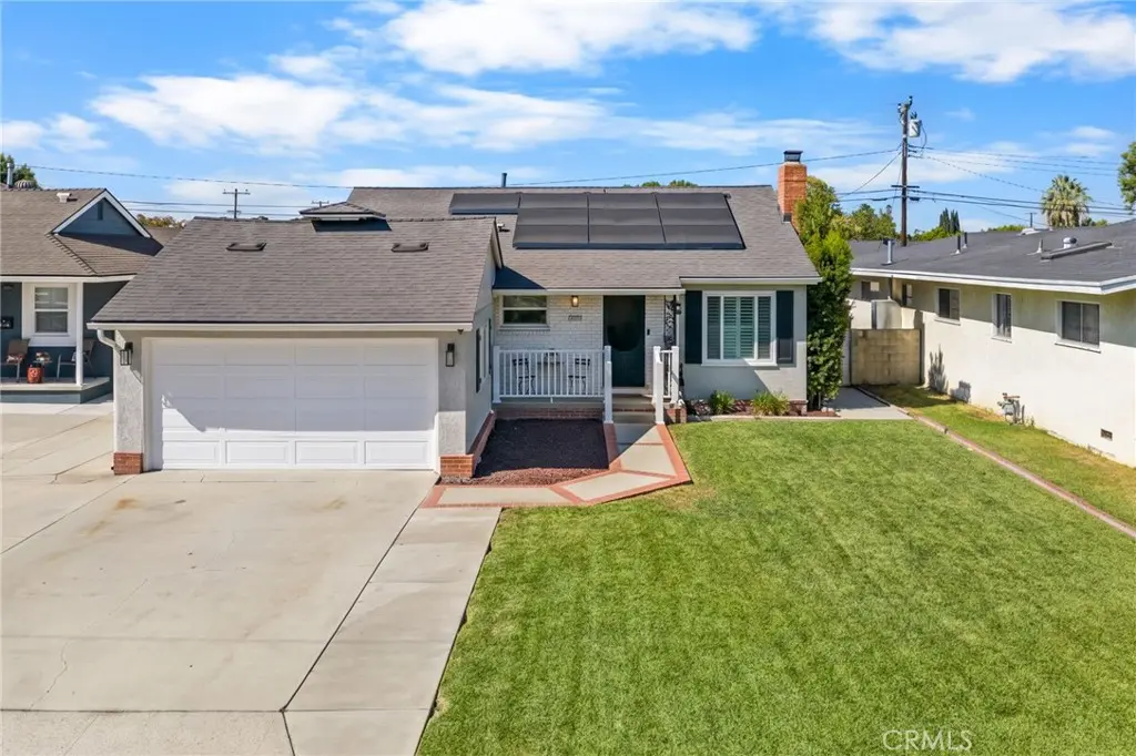 Single Family Residence for sale at 11119 Portada, Whittier, CA featuring 3 beds and 1 bath