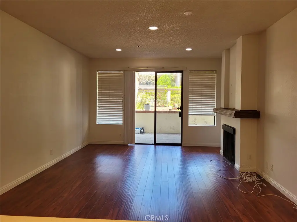 Condominium for rent at 2563 Plaza Del Amo 107, Torrance, CA featuring 2 beds and 3 baths