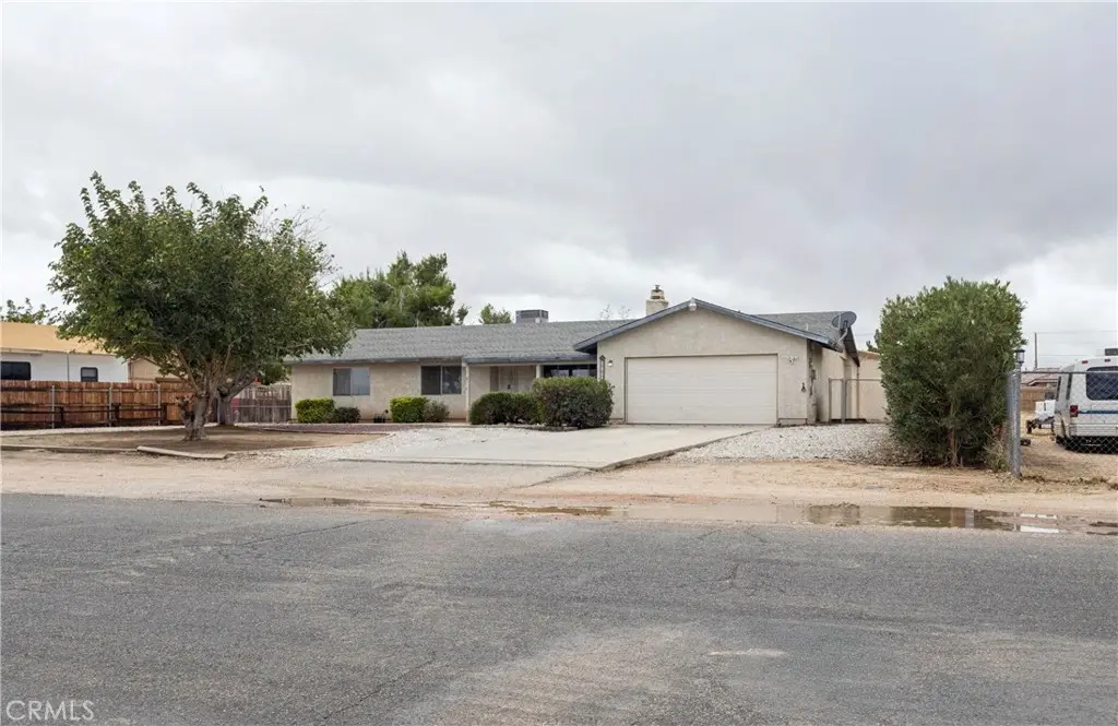Single Family Residence for sale at 17969 Yucca, Hesperia, CA featuring 3 beds and 2 baths