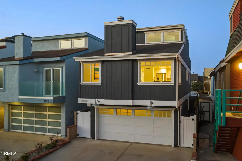 Single Family Residence for rent at 3908 Ocean Drive, Oxnard, CA featuring 4 beds and 2 baths