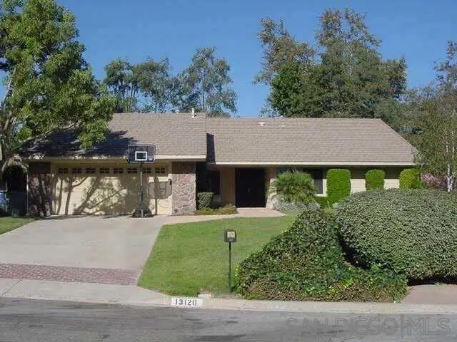 Single Family Residence for rent at 13120 Grape Arbor Way, Poway, CA featuring 4 beds and 2 baths