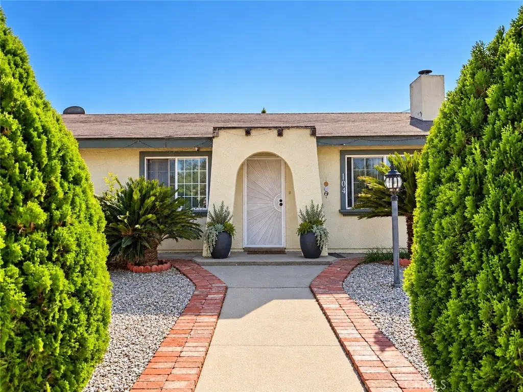 Single Family Residence for sale at 104 Meredith Street, Claremont, CA featuring 3 beds and 2 baths