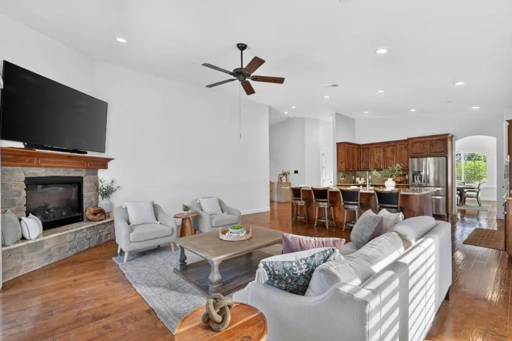 Single Family Residence for sale at 20 Tyler Court, Hollister, CA featuring 4 beds and 3 baths