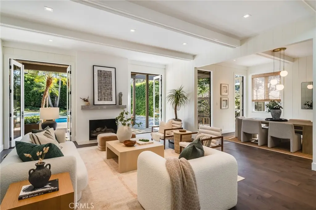 Single Family Residence for sale at 31511 West Street, Laguna Beach, CA featuring 3 beds and 3 baths