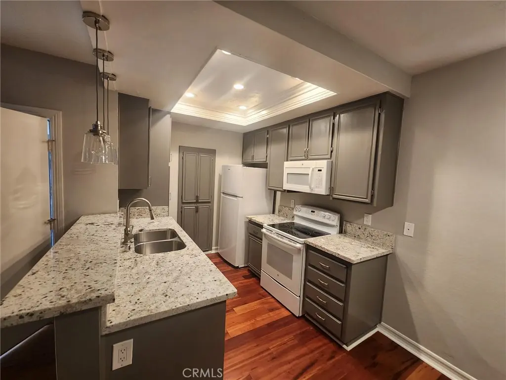 Single Family Residence for rent at 20702 El Toro 393, Lake Forest, CA featuring 1 bed and 1 bath