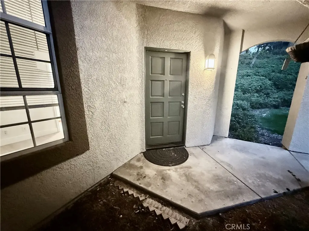 Condominium for rent at 16 Santa Agatha, Rancho Santa Margarita, CA featuring 2 beds and 2 baths