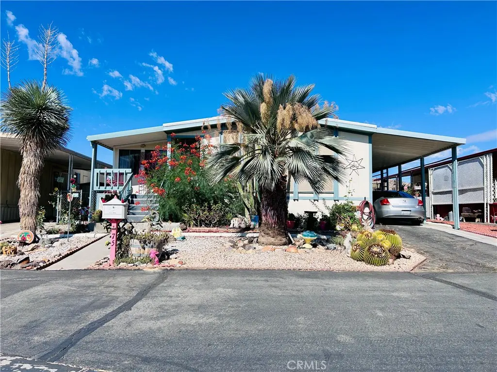 Manufactured In Park for sale at 56254 29 Palms SPC 75, Yucca Valley, CA featuring 2 beds and 2 baths