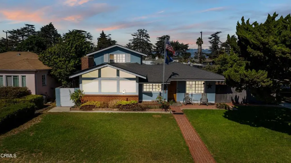 Single Family Residence for sale at 405 W Beverly Drive, Oxnard, CA featuring 4 beds and 3 baths