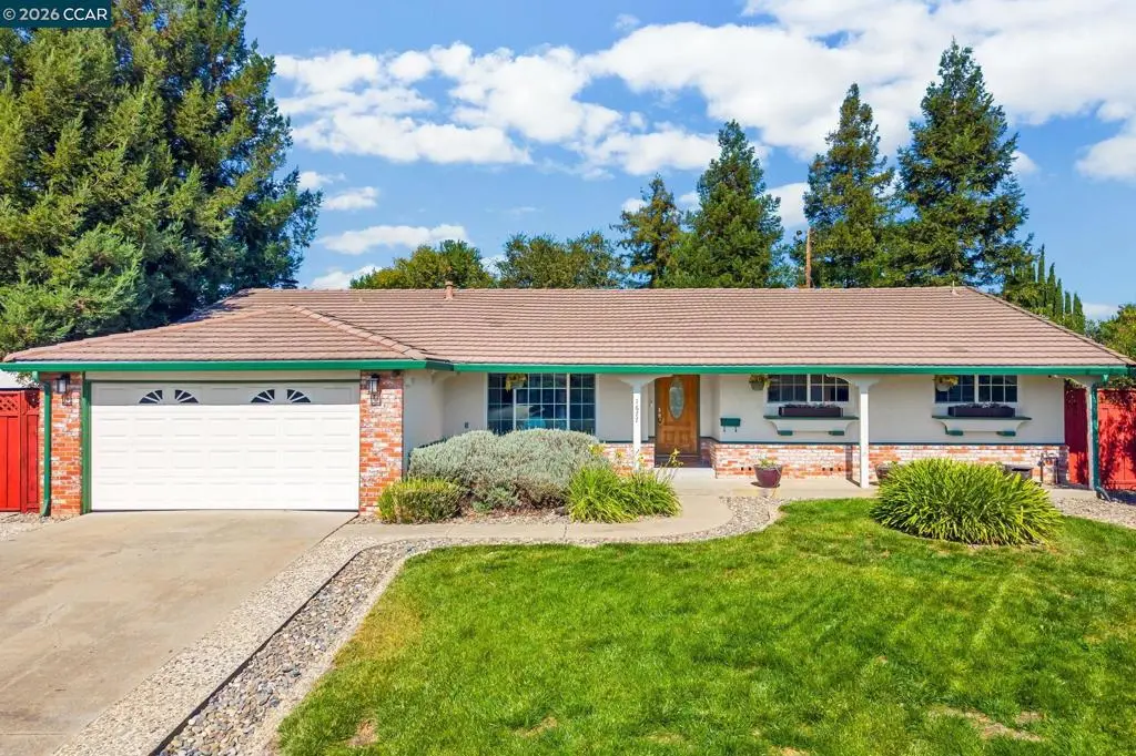 Single Family Residence for sale at 1677 Wilson Ct, Concord, CA featuring 3 beds and 2 baths