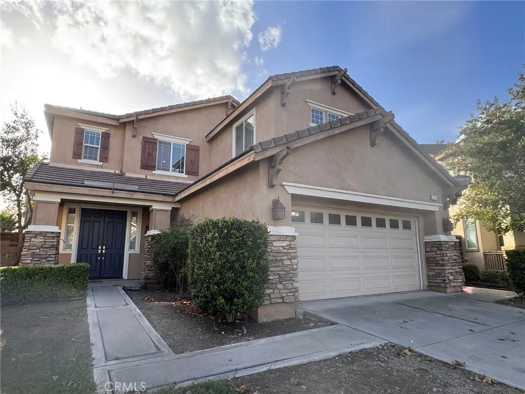 Single Family Residence for rent at 6274 S Kingsmill Court, Fontana, CA featuring 4 beds and 3 baths