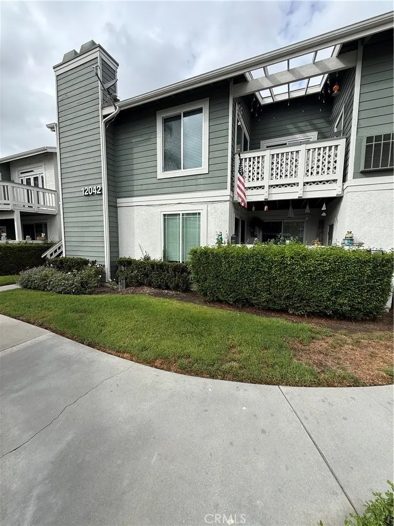 Condominium for sale at 12042 Sylvan 6, Fountain Valley, CA featuring 2 beds and 2 baths