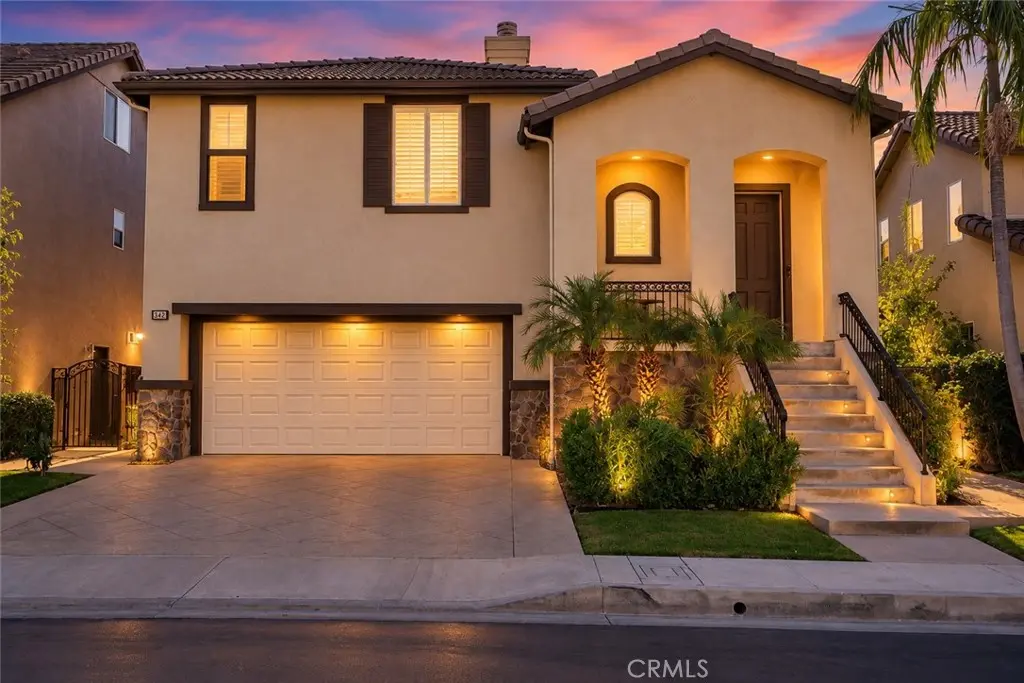 Single Family Residence for rent at 6884 E Horizon Drive, Orange, CA featuring 4 beds and 3 baths