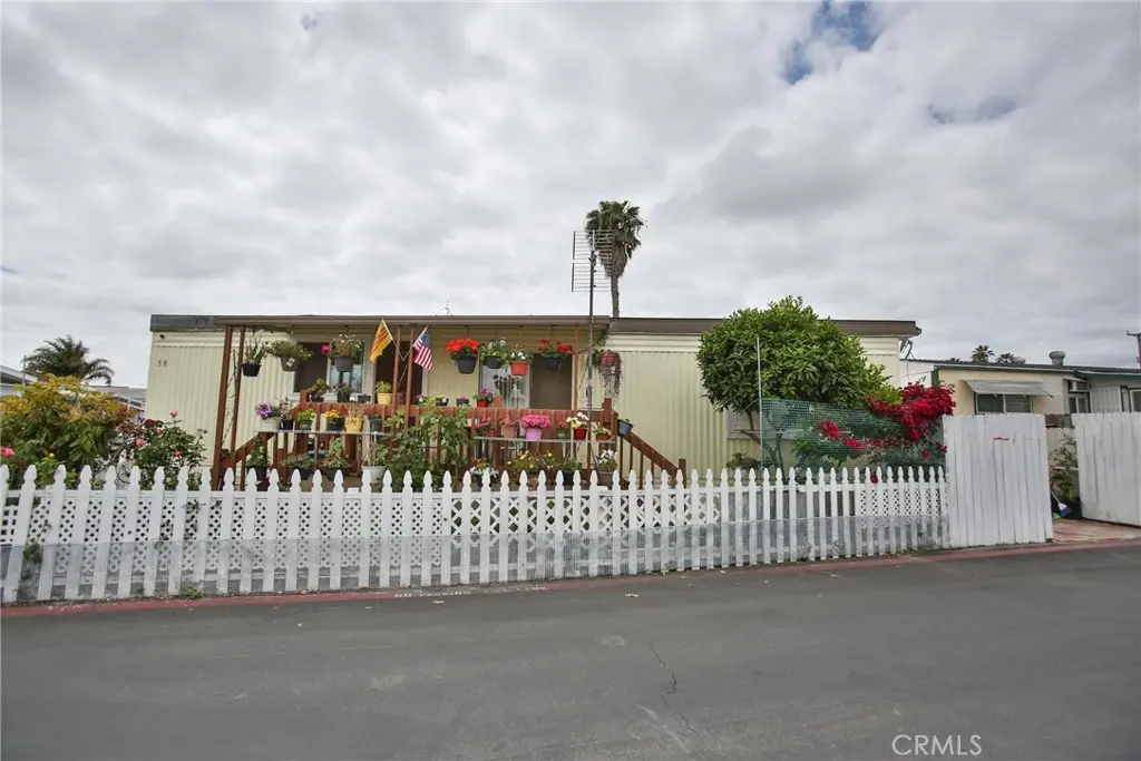 Manufactured In Park for sale at 14081 Magnolia 58, Westminster, CA featuring 3 beds and 3 baths