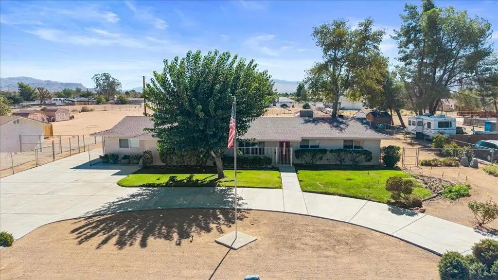 Single Family Residence for sale at 14151 Hopi Road, Apple Valley, CA featuring 3 beds and 2 baths
