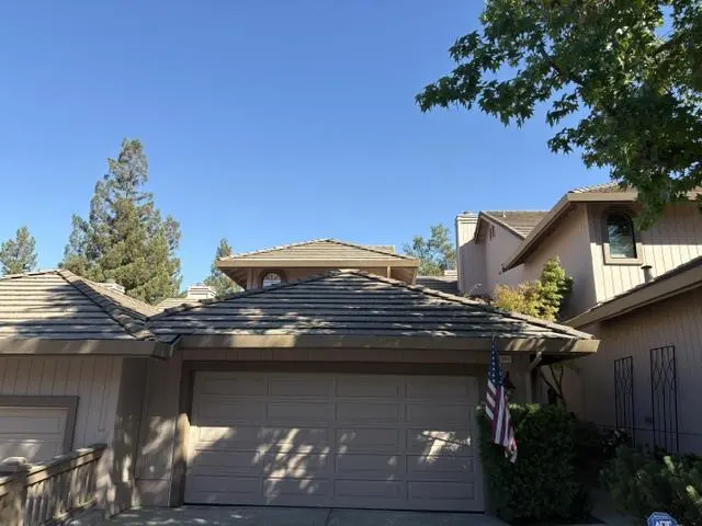 Townhouse for sale at 5940 Jenny Lind Court, San Jose, CA featuring 3 beds and 3 baths